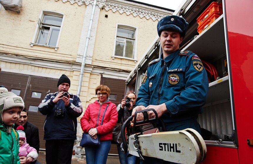 Спасенная семья объявила благодарность пожарникам 5 фото