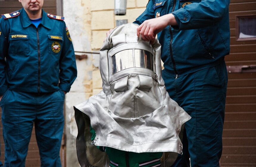 Спасенная семья объявила благодарность пожарникам 9 фото