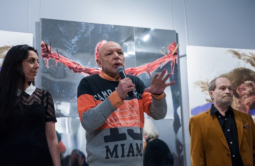 В галерее Artstory открылась выставка "Последний маргинал" 7 фото