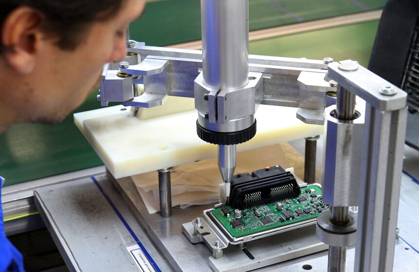 Сергей Собянин посетил инновационно-промышленный комплекс в ЮАО 7 фото