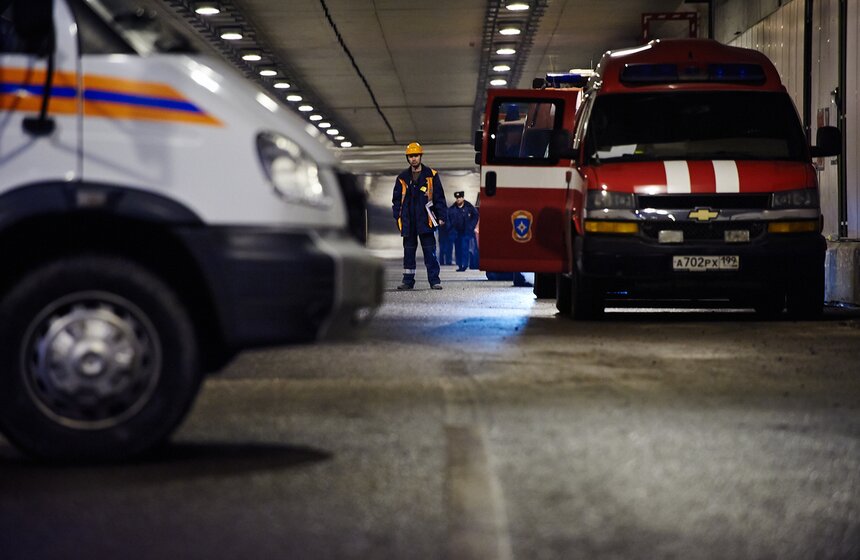 В Алабяно-Балтийском тоннеле прошли учения спасателей МЧС 6 фото