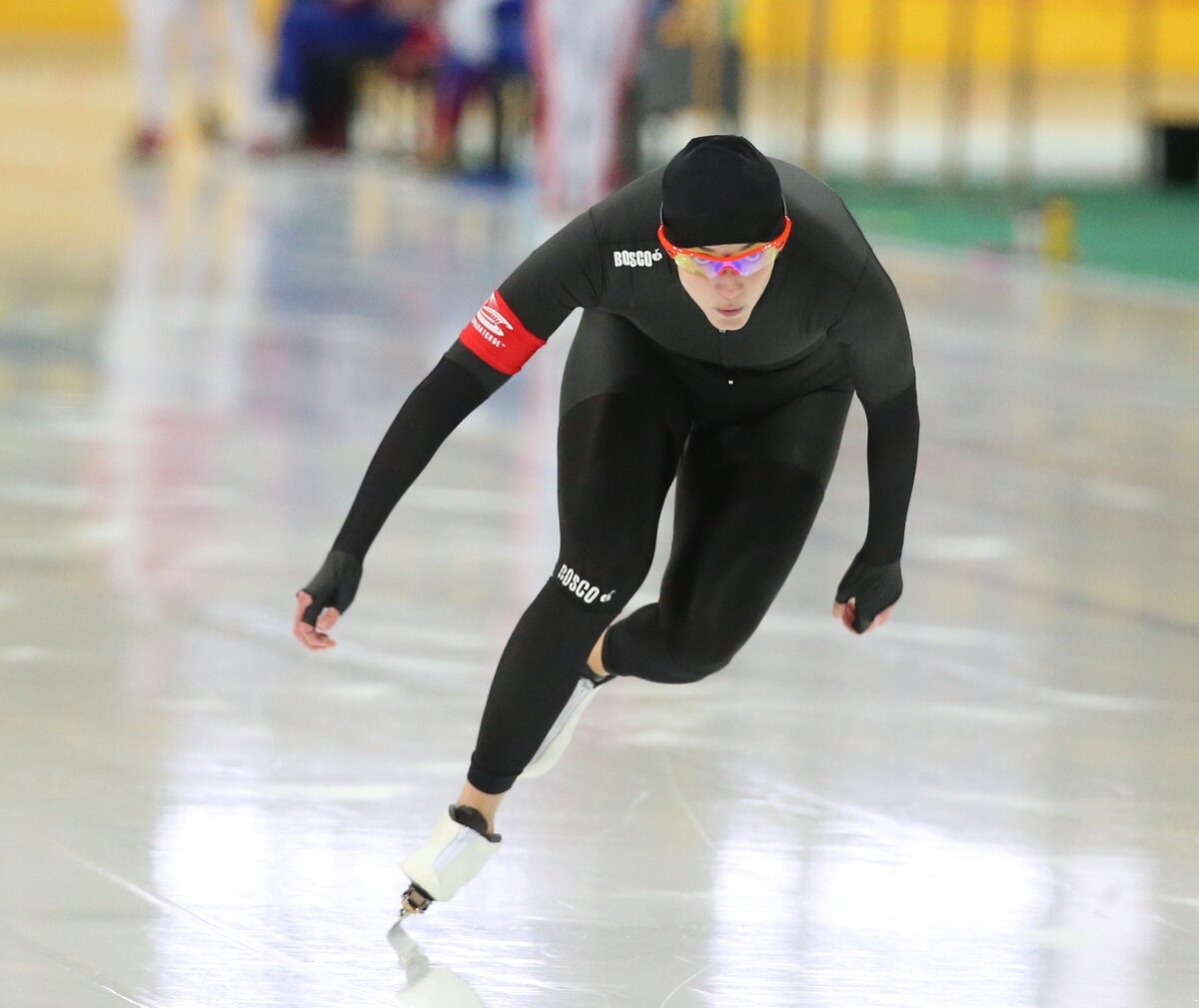 Костюм для конькобежного спорта. Екатерина Малышева конькобежный спорт. Александр Артамонов конькобежный. Субботина Юлия Викторовна конькобежный спорт. Чемпионат России по конькобежному спорту.