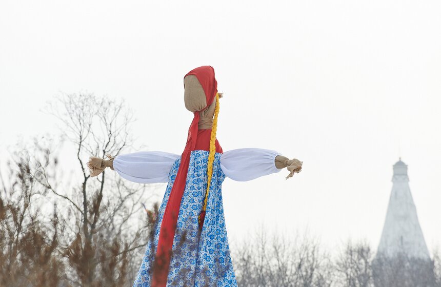 В Коломенском попрощались с Масленицей 7 фото