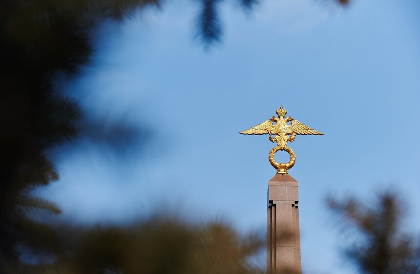 Какие памятники защитникам Отечества есть в Москве 7 фото