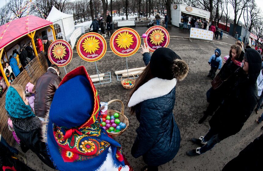 В Парке Горького прошла блинная ярмарка 7 фото