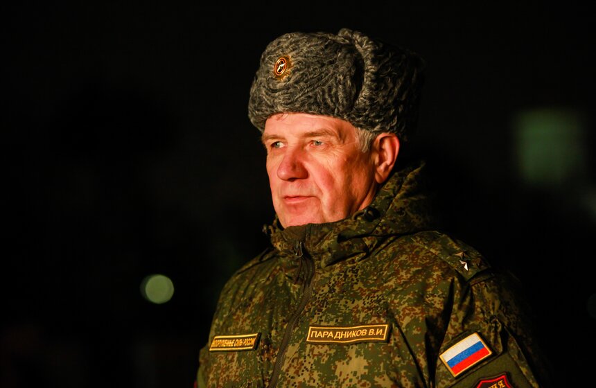 На Поклонной горе запустили праздничный салют 2 фото