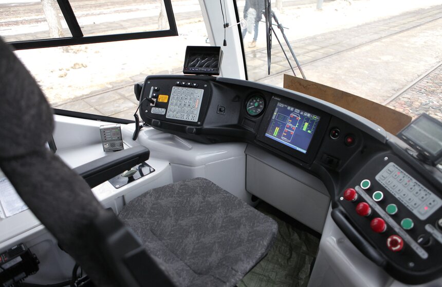 В столице начали тестировать трамвай "Метелица" 17 фото