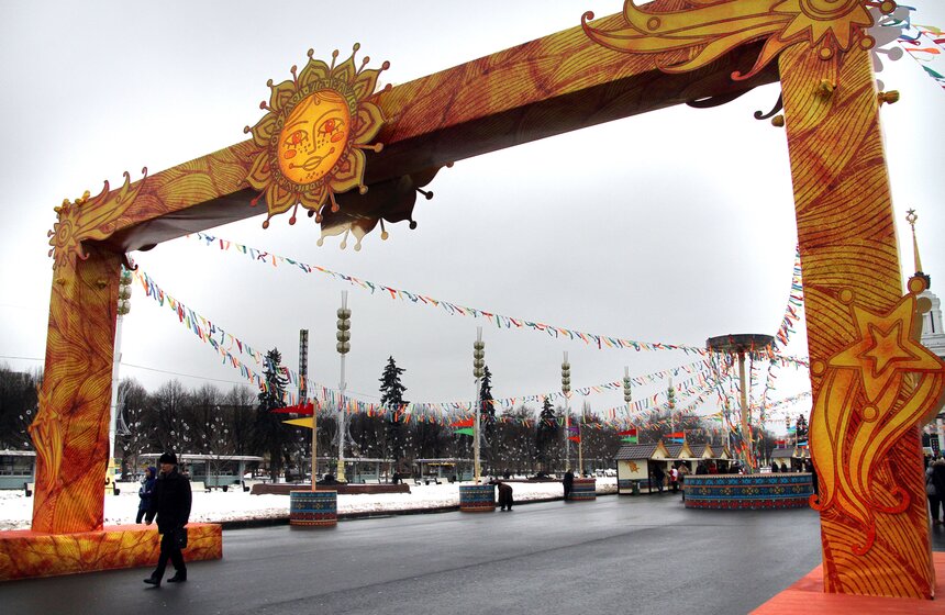 Сергей Собянин поздравил москвичей с Масленицей 6 фото