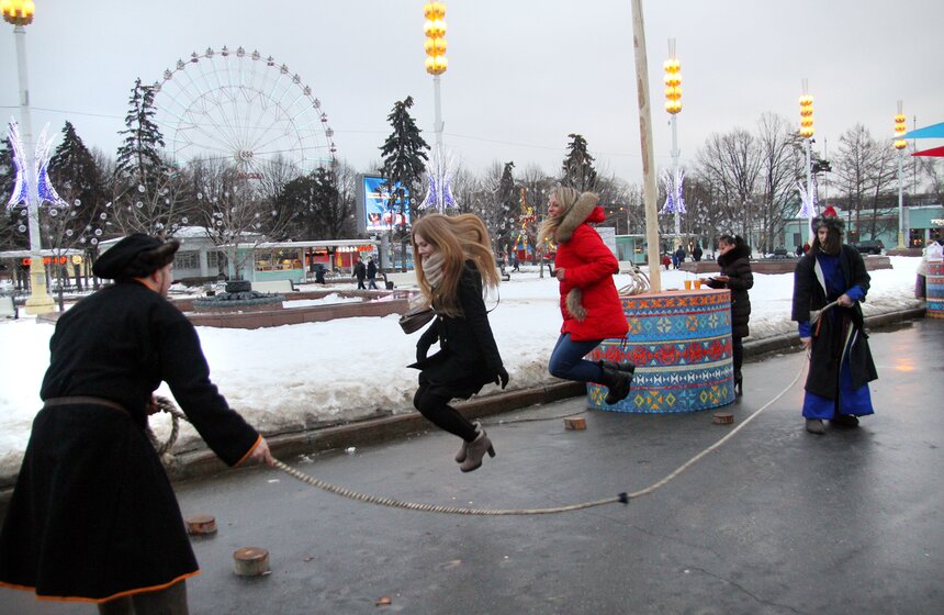 Сергей Собянин поздравил москвичей с Масленицей 19 фото