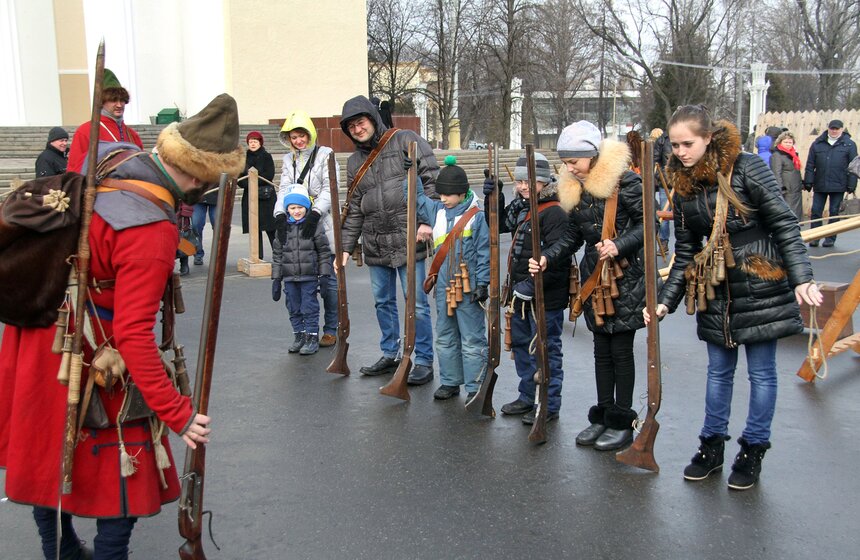 В столице отмечают Масленицу 22 фото