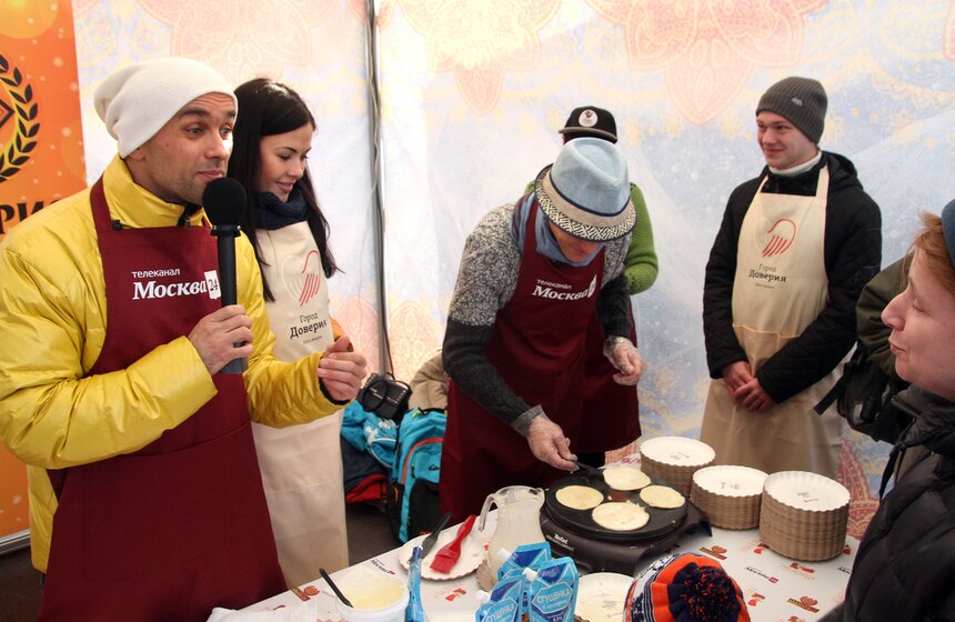 В столице отмечают Масленицу 28 фото