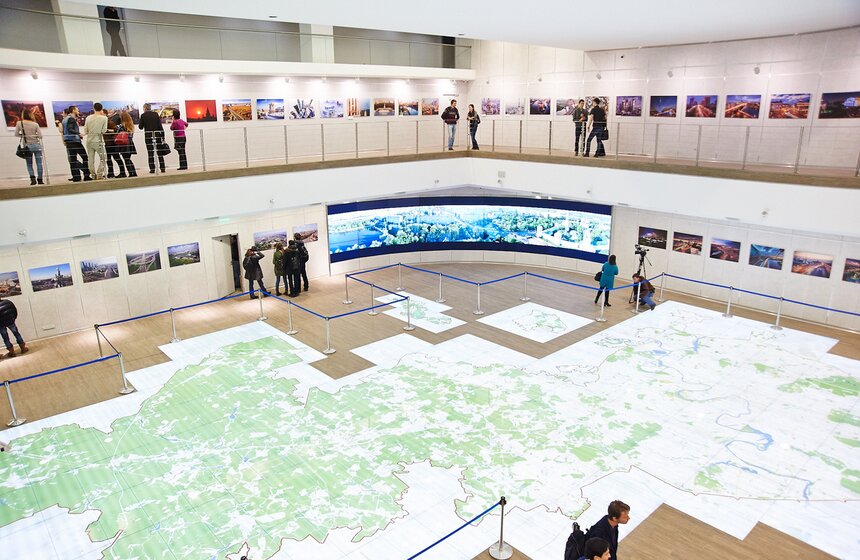 В "Доме на Брестской" открылась фотовыставка "Москва с высоты…" 1 фото