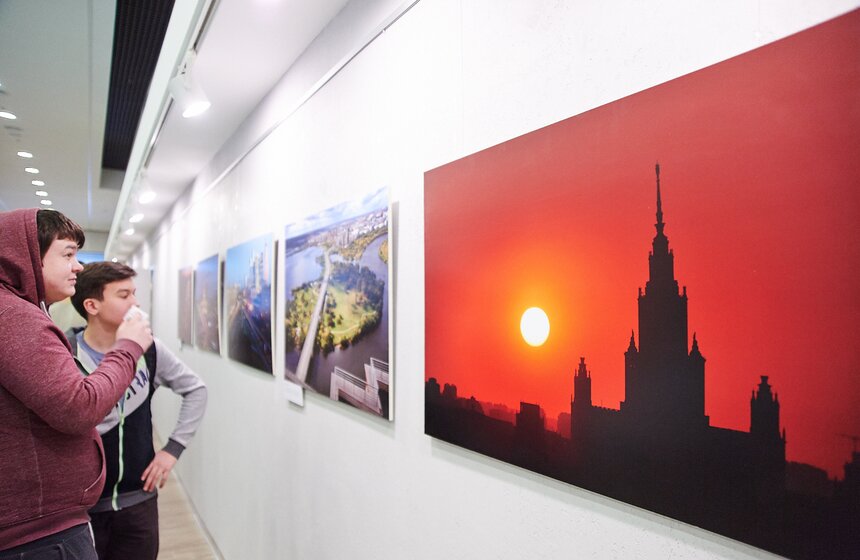 В "Доме на Брестской" открылась фотовыставка "Москва с высоты…" 6 фото