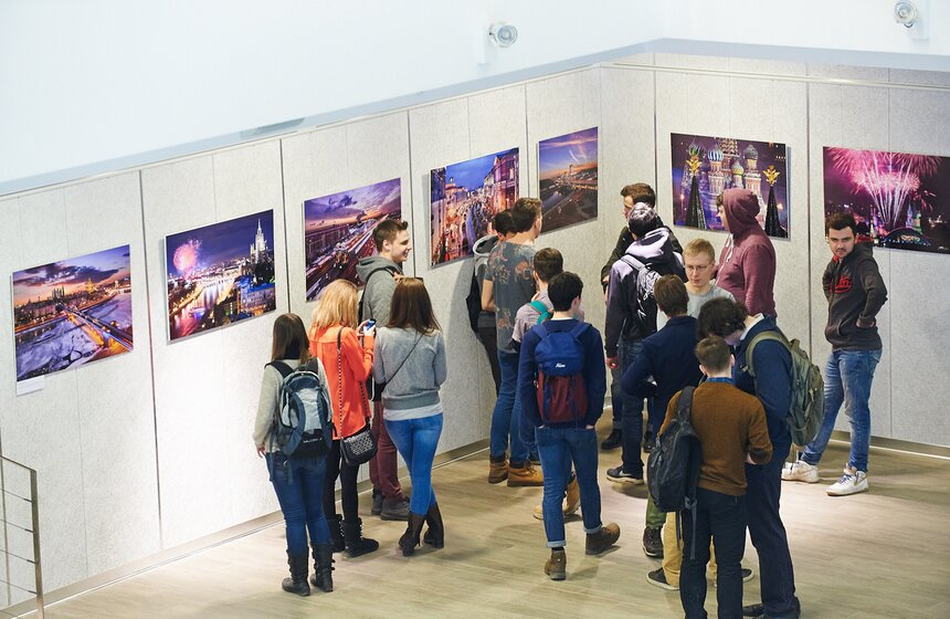 В "Доме на Брестской" открылась фотовыставка "Москва с высоты…" 10 фото