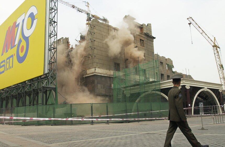 Реконструкция гостиницы "Москва". Фото: ТАСС/Эмиль Матвеев