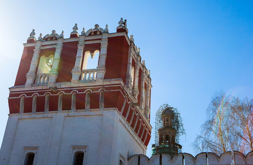 На колокольне Новодевичьего монастыря произошел пожар 14 фото