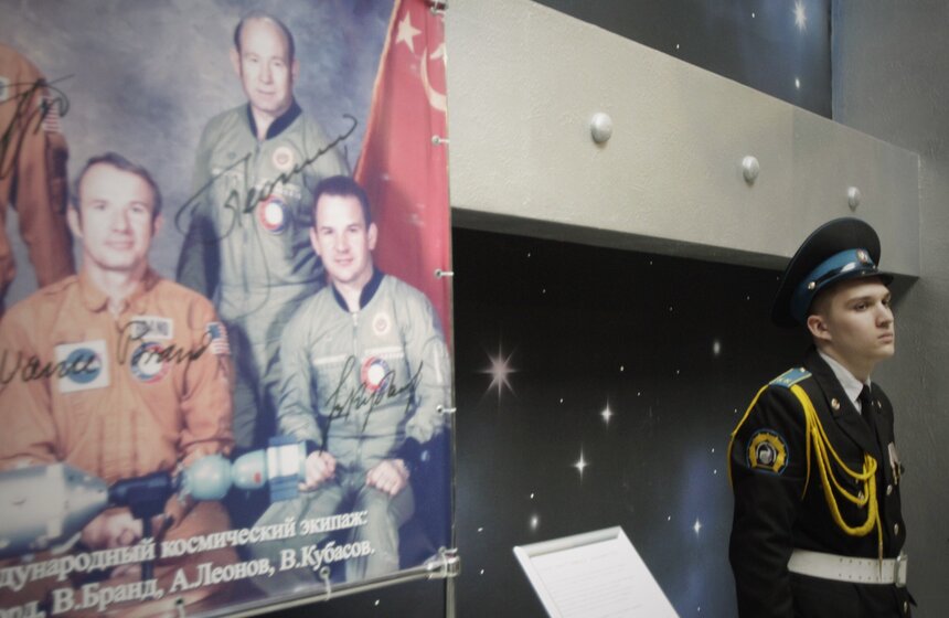 В Музее космонавтики отметили 50-летие выхода в открытый космос 5 фото
