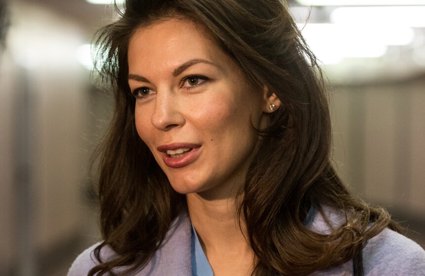 Переход станции метро "Лубянка" украсили граффити 14 фото