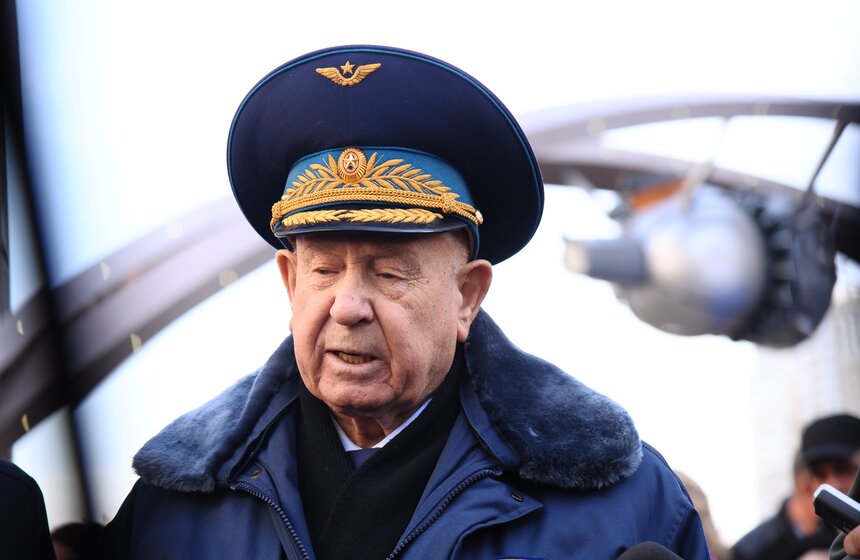 Алексей Леонов открыл Аллею космонавтов в Красногорске 15 фото