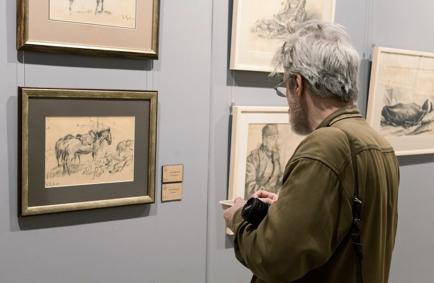 В галерее ARTSTORY открылась выставка "Война участвует во мне" 1 фото