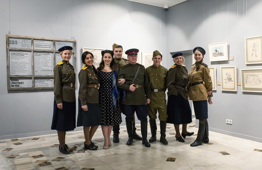 В галерее ARTSTORY открылась выставка "Война участвует во мне" 9 фото