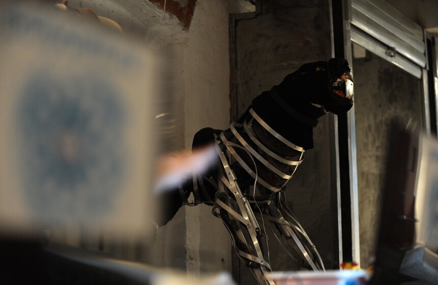 Центр несовременного искусства стал фантастическим мегаполисом 6 фото