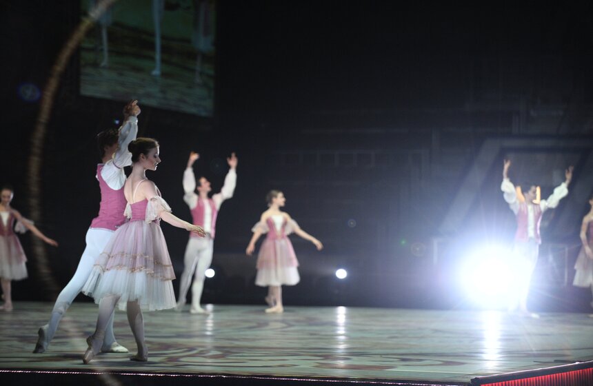 В ГЦКЗ "Россия" прошел детский благотворительный фестиваль танца 10 фото
