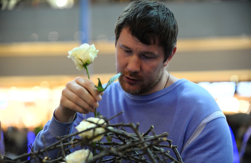 В Москве прошел благотворительный аукцион "Цветы. Добро. Ты" 13 фото
