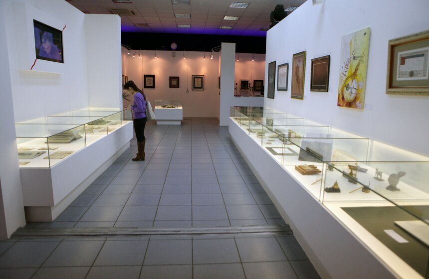 В "Сокольниках" открылась Международная выставка каллиграфии 15 фото