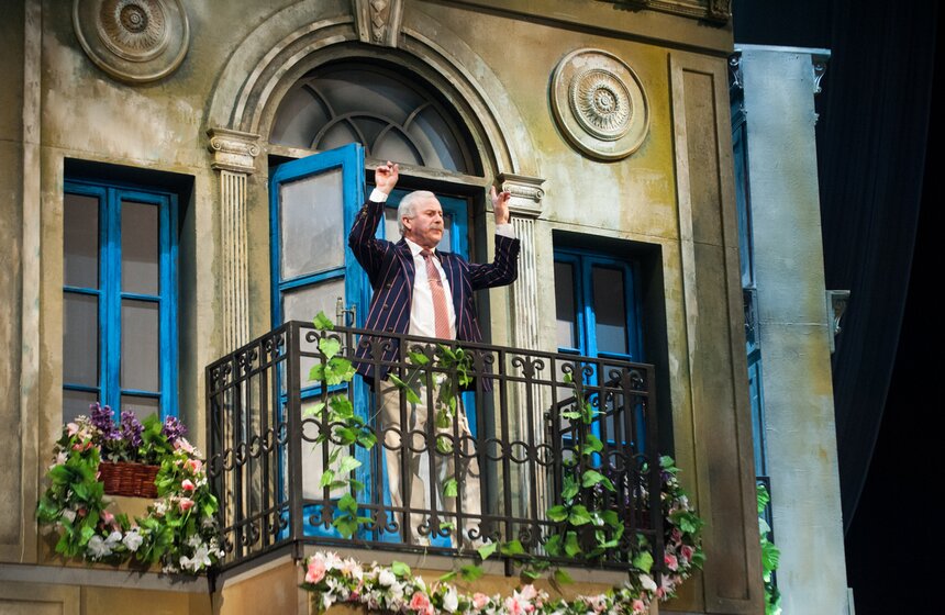 В Театре Российской армии показали премьеру комедии "Ма-Мурэ" 5 фото