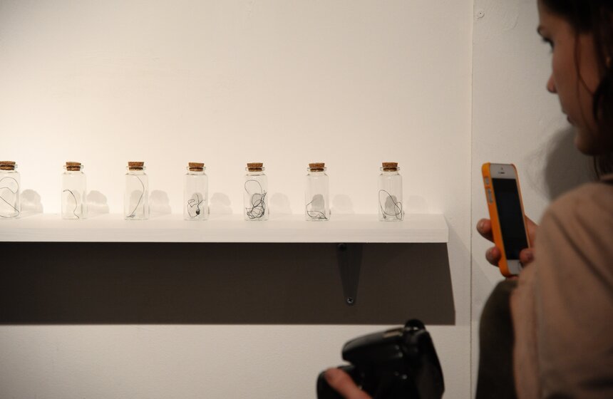 В столице открылась выставка "Человек разумный одинокий" 21 фото