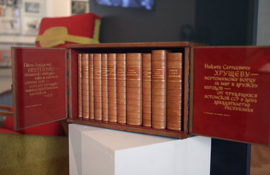 Открылась выставка к 120-летию со дня рождения Никиты Хрущева 10 фото