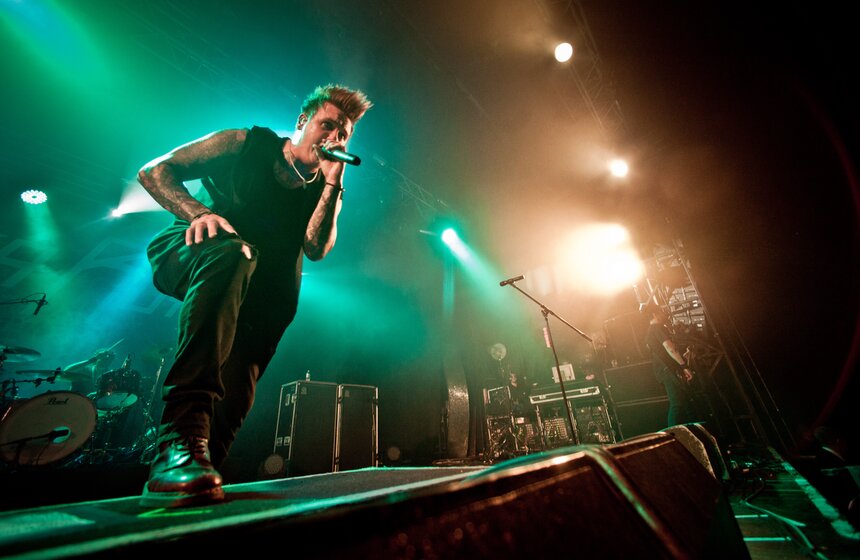 В клубе Ray Just Arena прошел концерт рок-группы Papa Roach 16 фото