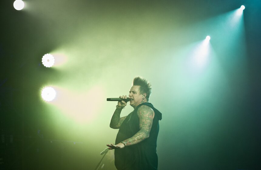 В клубе Ray Just Arena прошел концерт рок-группы Papa Roach 2 фото