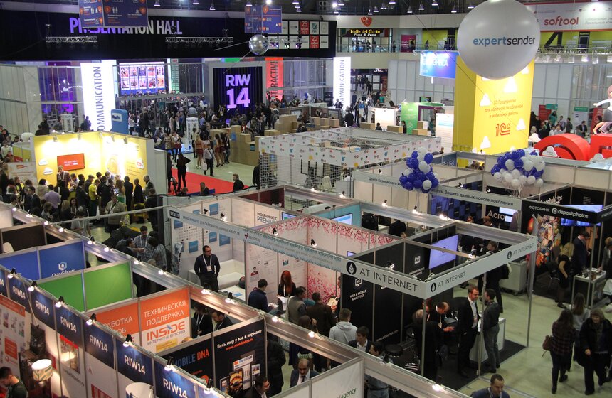 В Москве начал работу форум "Российская интерактивная неделя" 22 фото