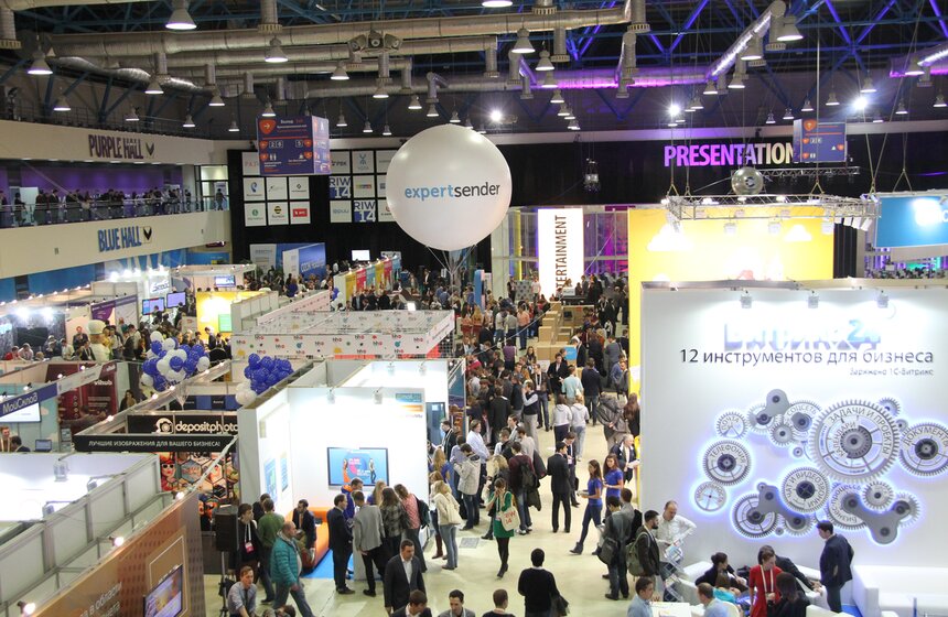 В Москве начал работу форум "Российская интерактивная неделя" 5 фото