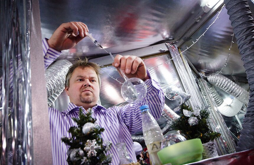 Музей "Фабрика елочных игрушек" открылся в Сокольниках 23 фото