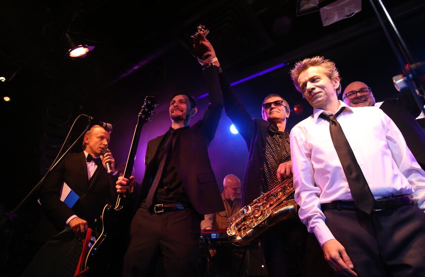 В клубе "16 тонн" вручили премию "Золотая горгулья" 6 фото