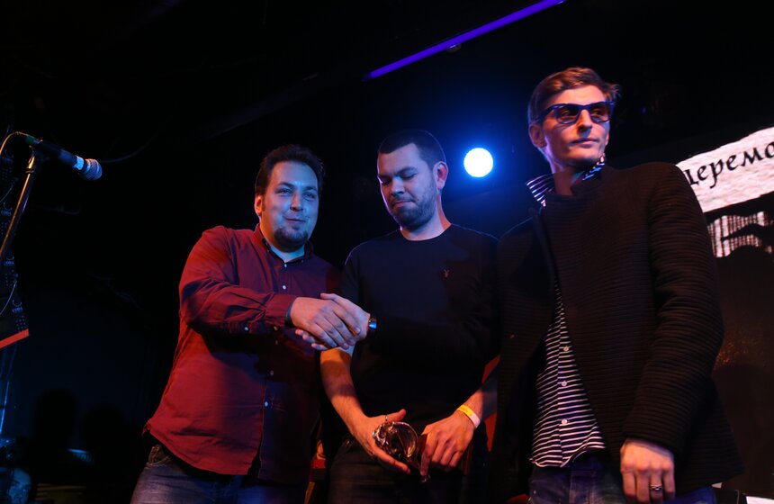 В клубе "16 тонн" вручили премию "Золотая горгулья" 18 фото