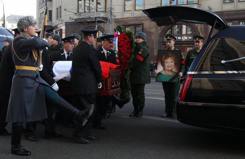 В Москве простились с вице-спикером Госдумы Людмилой Швецовой 26 фото