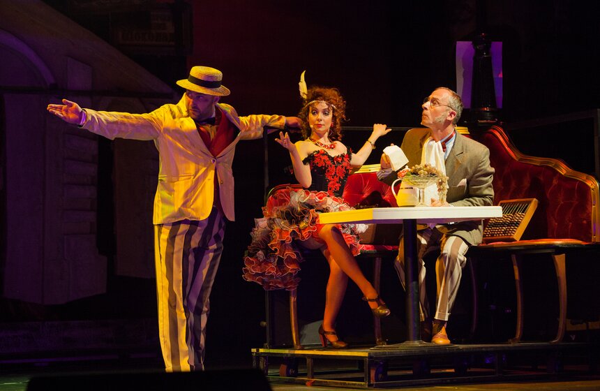 В театре "Русская песня" поставили мюзикл "Однажды в Одессе" 6 фото