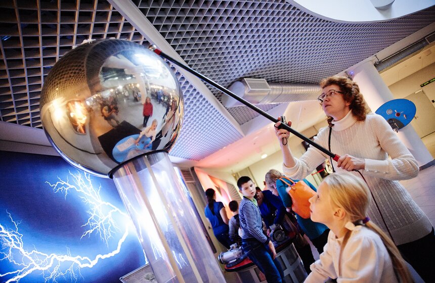 В честь 85-летия Московского планетария проходят экскурсии 14 фото