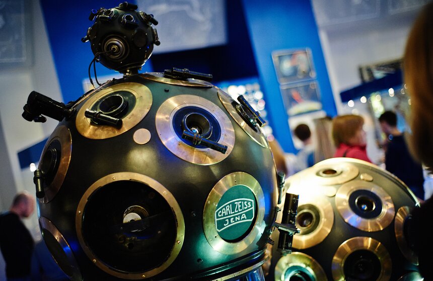 В честь 85-летия Московского планетария проходят экскурсии 23 фото