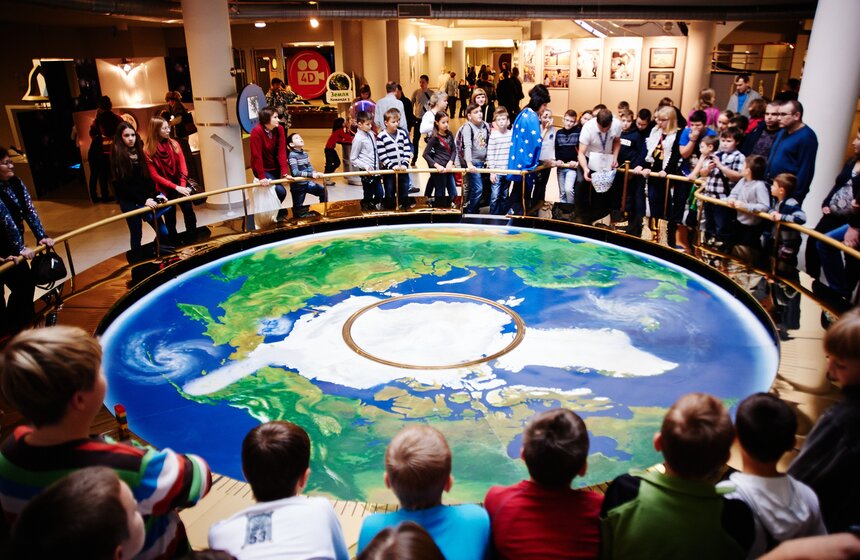 В честь 85-летия Московского планетария проходят экскурсии 7 фото