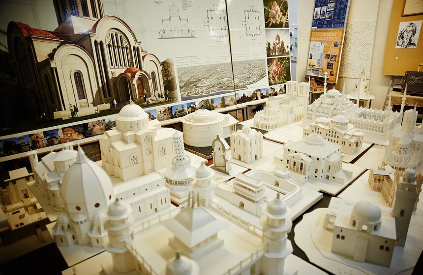 В ГУЗе состоялась выставка творческих работ молодых архитекторов 15 фото