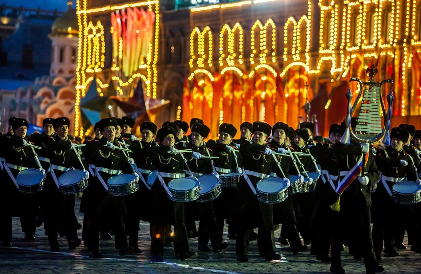На Красной площади отрепетировали торжественный марш 7 ноября 8 фото