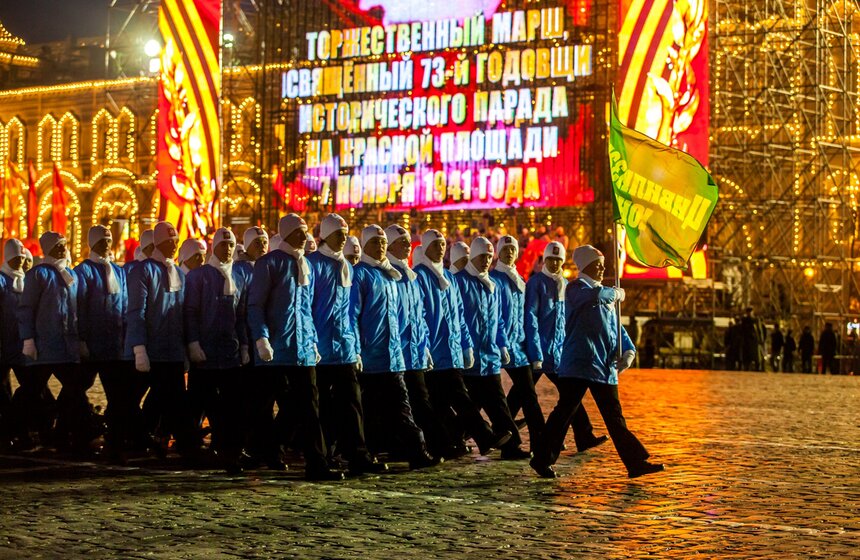 На Красной площади отрепетировали торжественный марш 7 ноября 12 фото