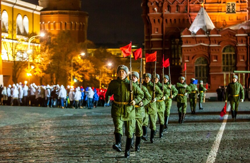 На Красной площади отрепетировали торжественный марш 7 ноября 15 фото