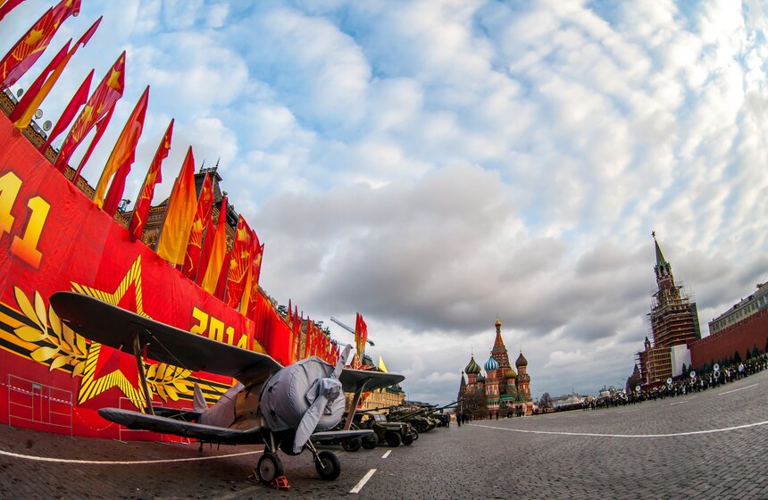 На Красной площади отрепетировали торжественный марш 7 ноября 18 фото