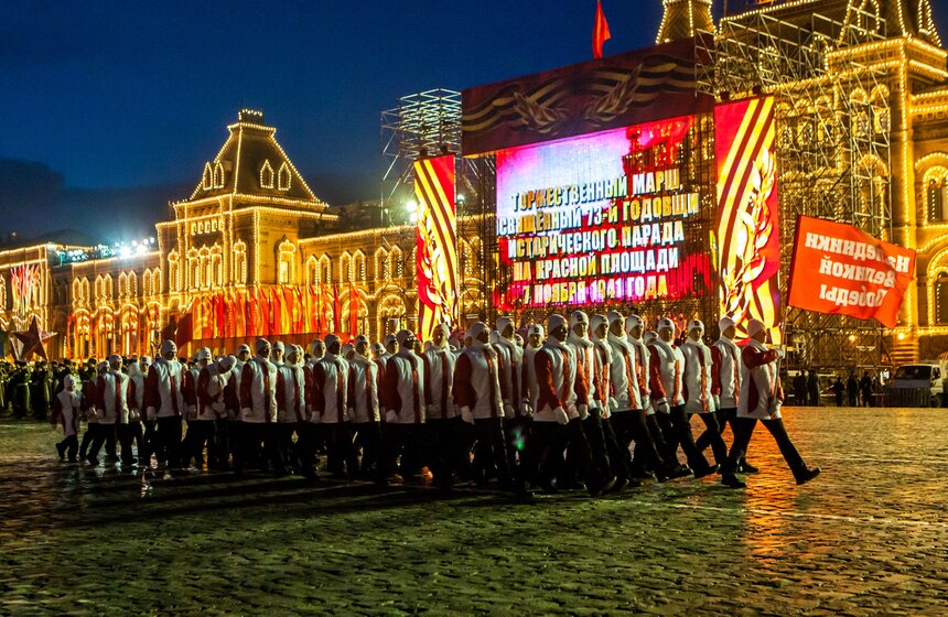 На Красной площади отрепетировали торжественный марш 7 ноября 6 фото